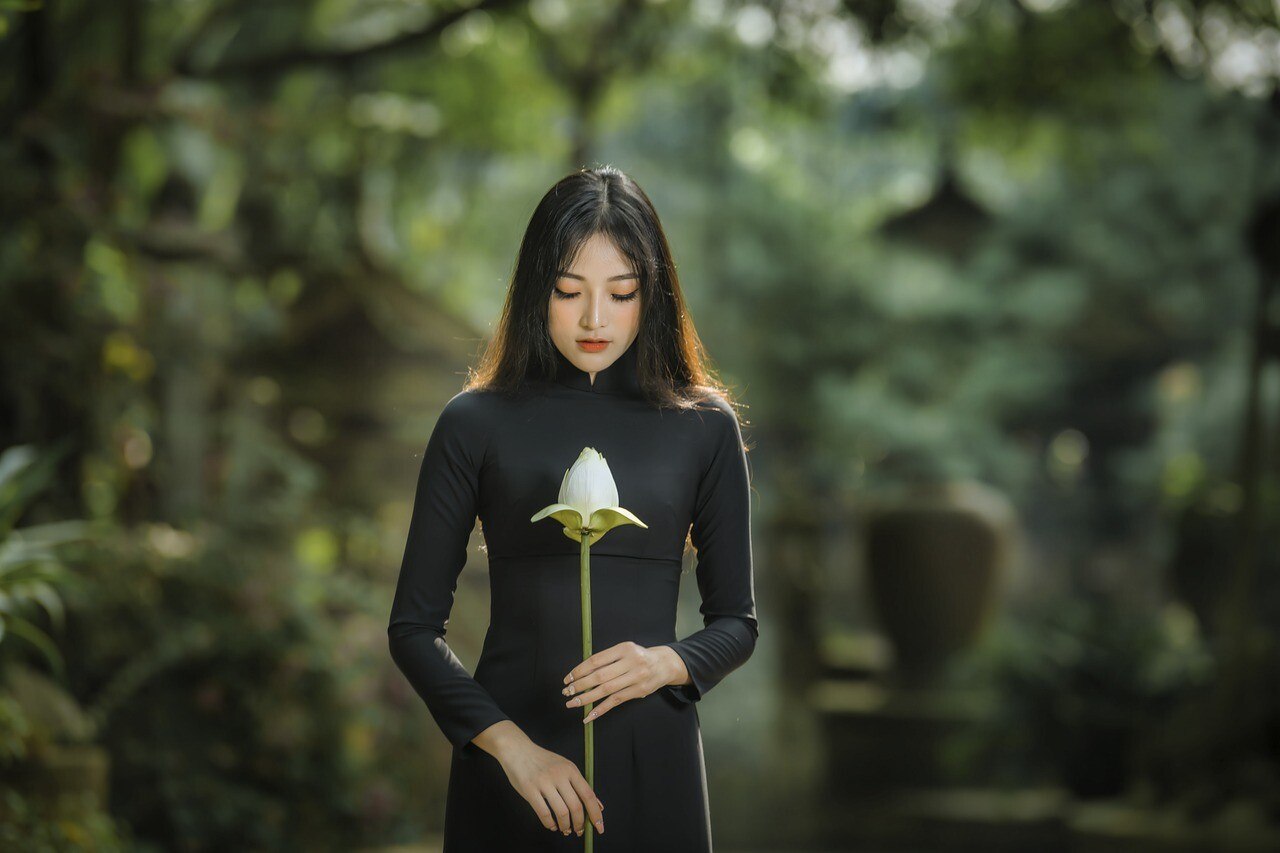 Why Do Vietnamese Women Choose to Become Mail Order Brides?